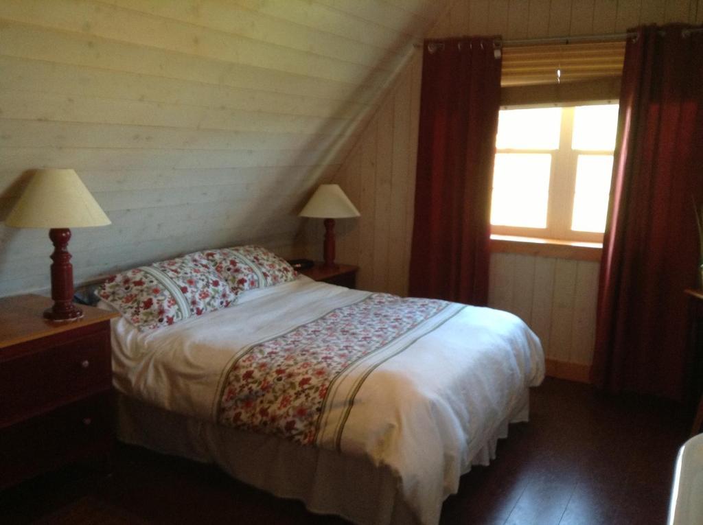 Gite Au Coin De La Berge Perce Kamer foto